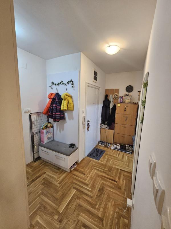 Slika 10 - Stan,NOVI SAD,TELEP,kv: 49.00, € 122600, ID: 1059412