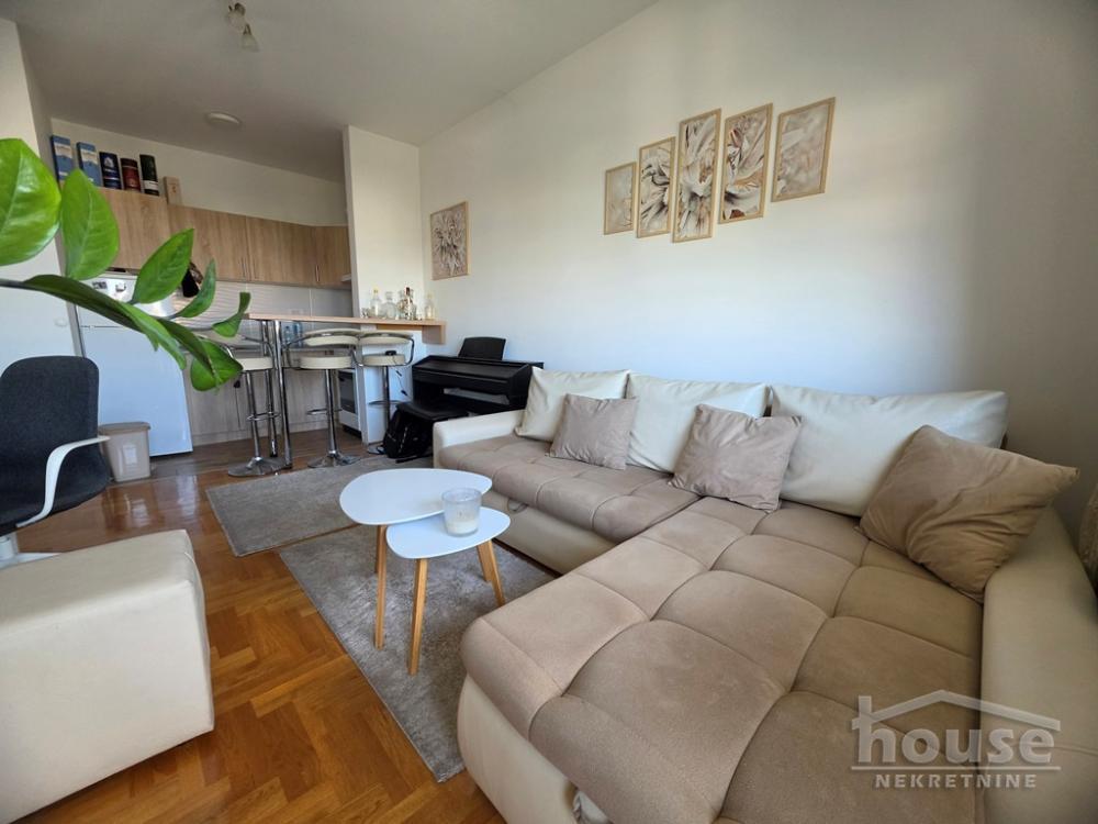Glavna slika -Stan,NOVI SAD,BULEVAR PATRIJARHA PAVLA,kv: 36.00, € 129600, ID: 1065751