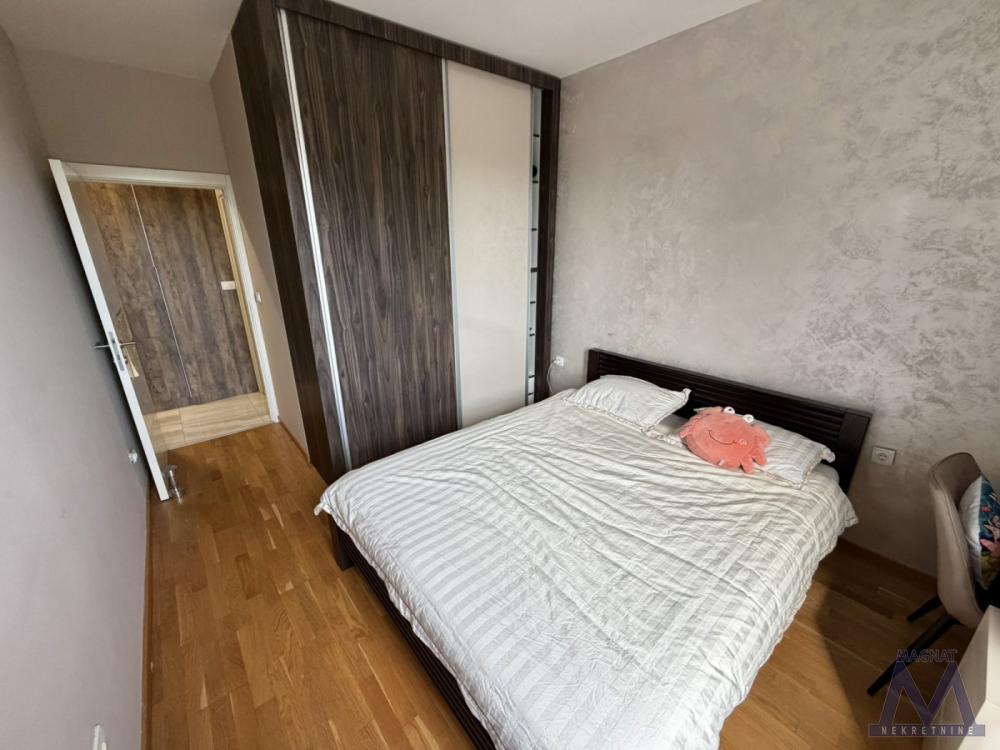 Slika 6 - Stan,NOVI SAD,BULEVAR EVROPE,kv: 58, € 180000, ID: 1019356
