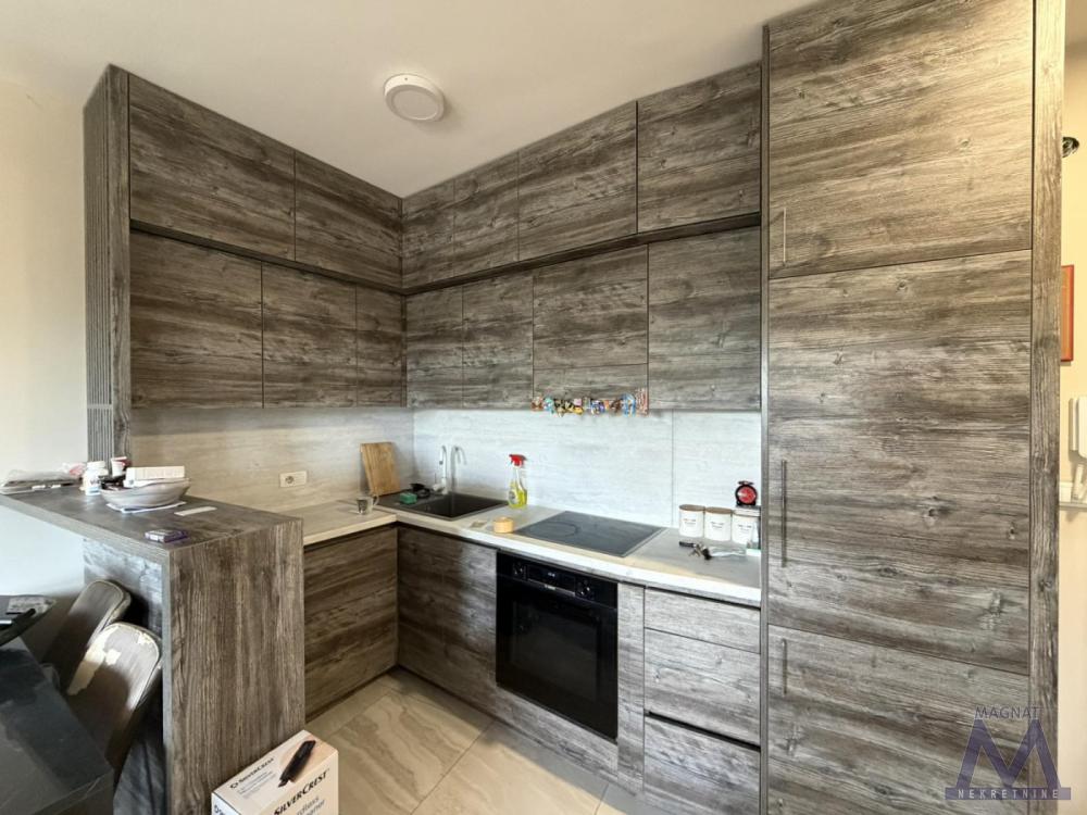Slika 4 - Stan,NOVI SAD,BULEVAR EVROPE,kv: 58, € 180000, ID: 1019356