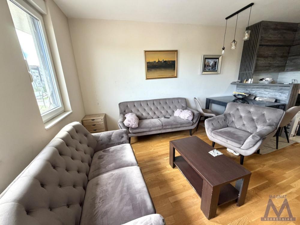 Slika 2 - Stan,NOVI SAD,BULEVAR EVROPE,kv: 58, € 180000, ID: 1019356
