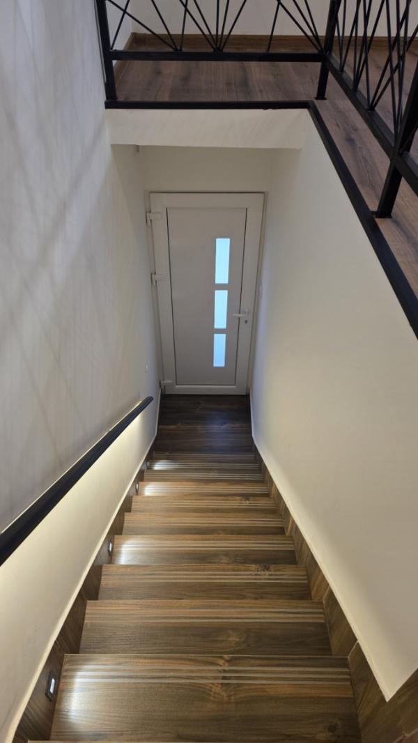 Slika 8 - Stan,NOVI SAD,CENTAR,kv: 22.00, € 77100, ID: 1059400