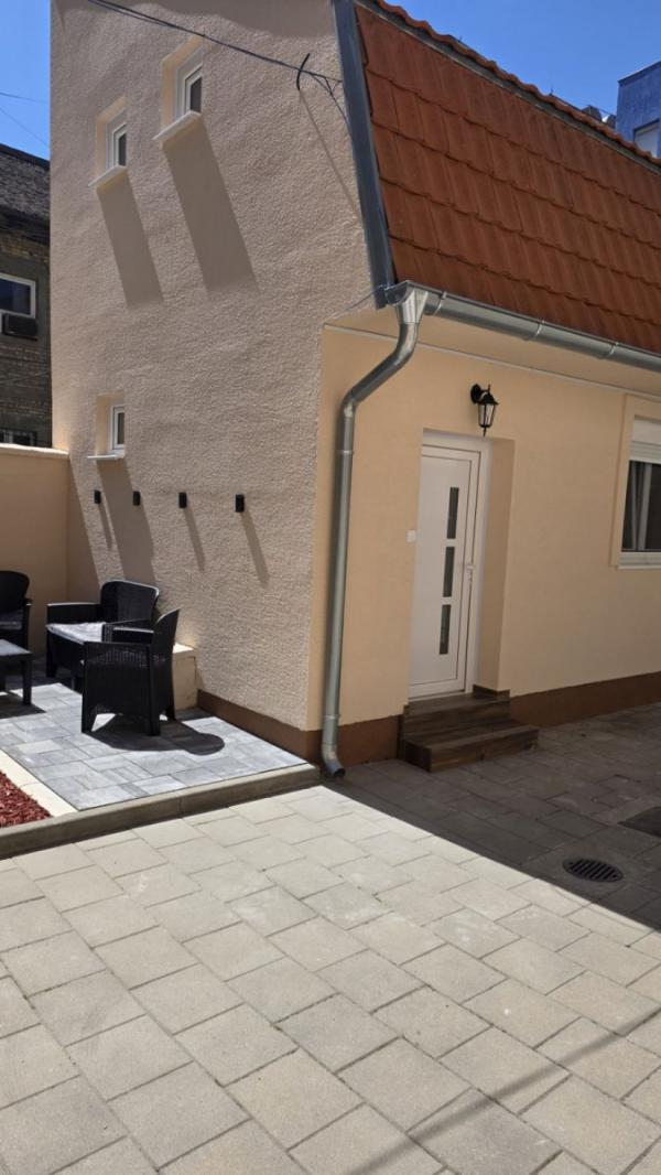 Slika 2 - Stan,NOVI SAD,CENTAR,kv: 22.00, € 77100, ID: 1059400