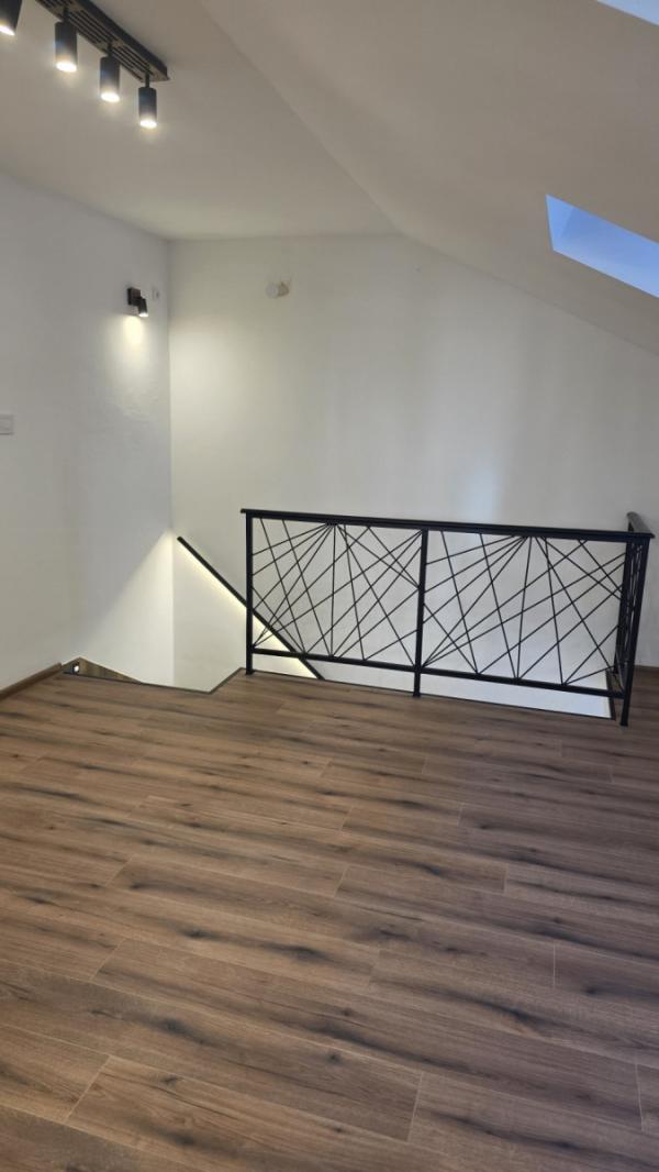 Slika 5 - Stan,NOVI SAD,CENTAR,kv: 22.00, € 77100, ID: 1059400