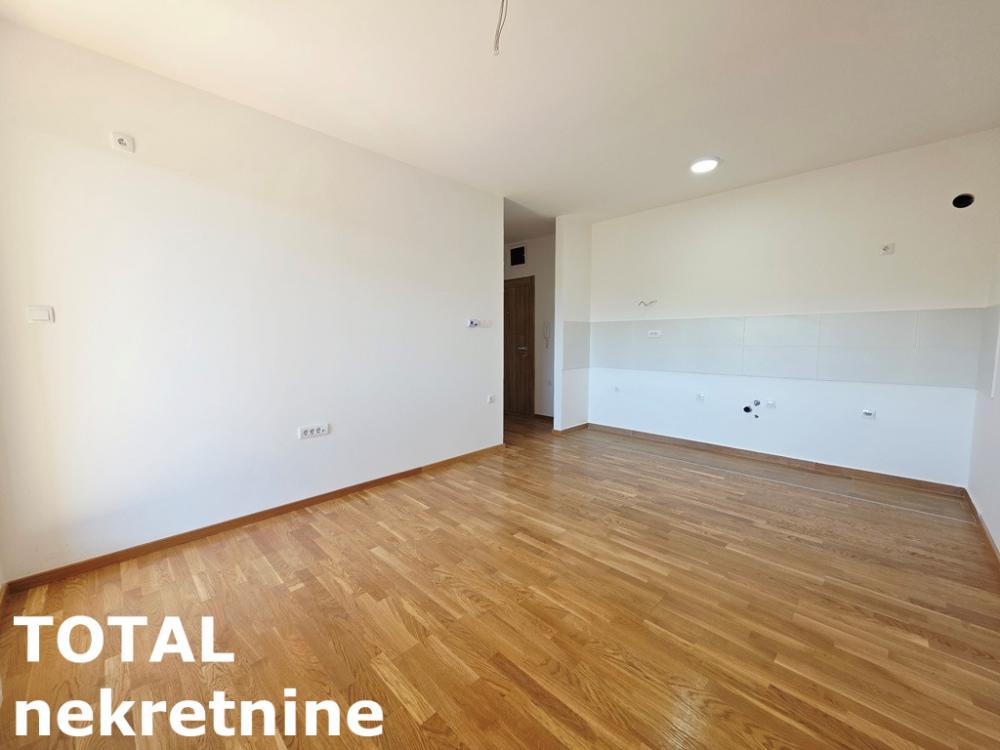 Slika 2 - Stan,PETROVARADIN,PETROVARADIN,kv: 67.00, € 154100, ID: 1100272