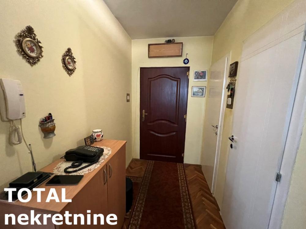 Slika 11 - Stan,NOVI SAD,CENTAR,kv: 71.00, € 176000, ID: 1100911