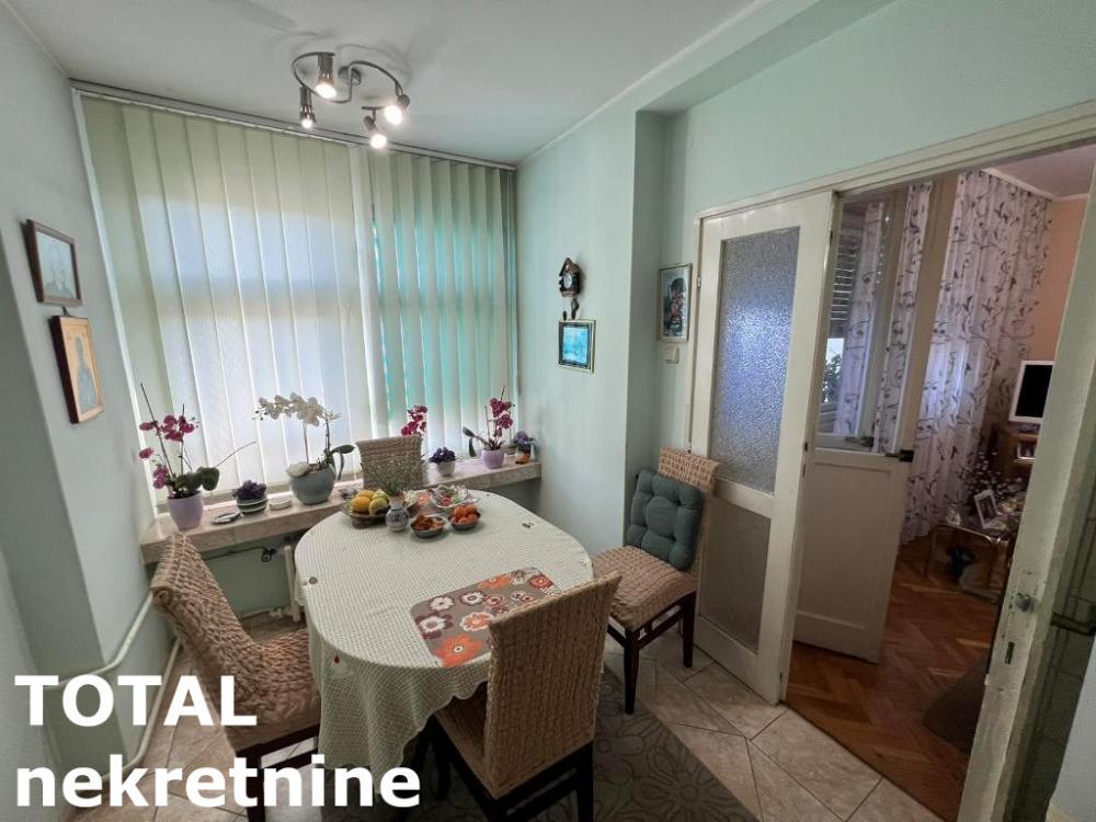 Slika 3 - Stan,NOVI SAD,CENTAR,kv: 71.00, € 176000, ID: 1100911