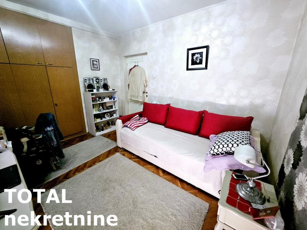 Slika 8 - Stan,NOVI SAD,CENTAR,kv: 71.00, € 176000, ID: 1100911