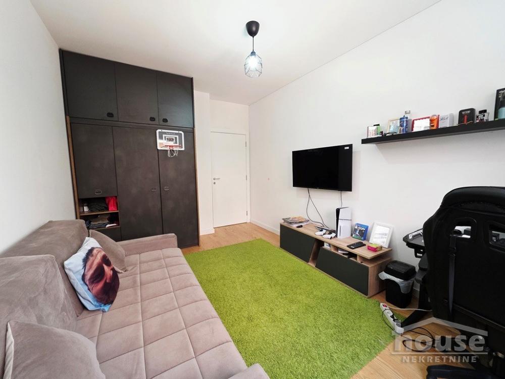 Slika 8 - Stan,NOVI SAD,TELEP,kv: 73.00, € 210000, ID: 1065742
