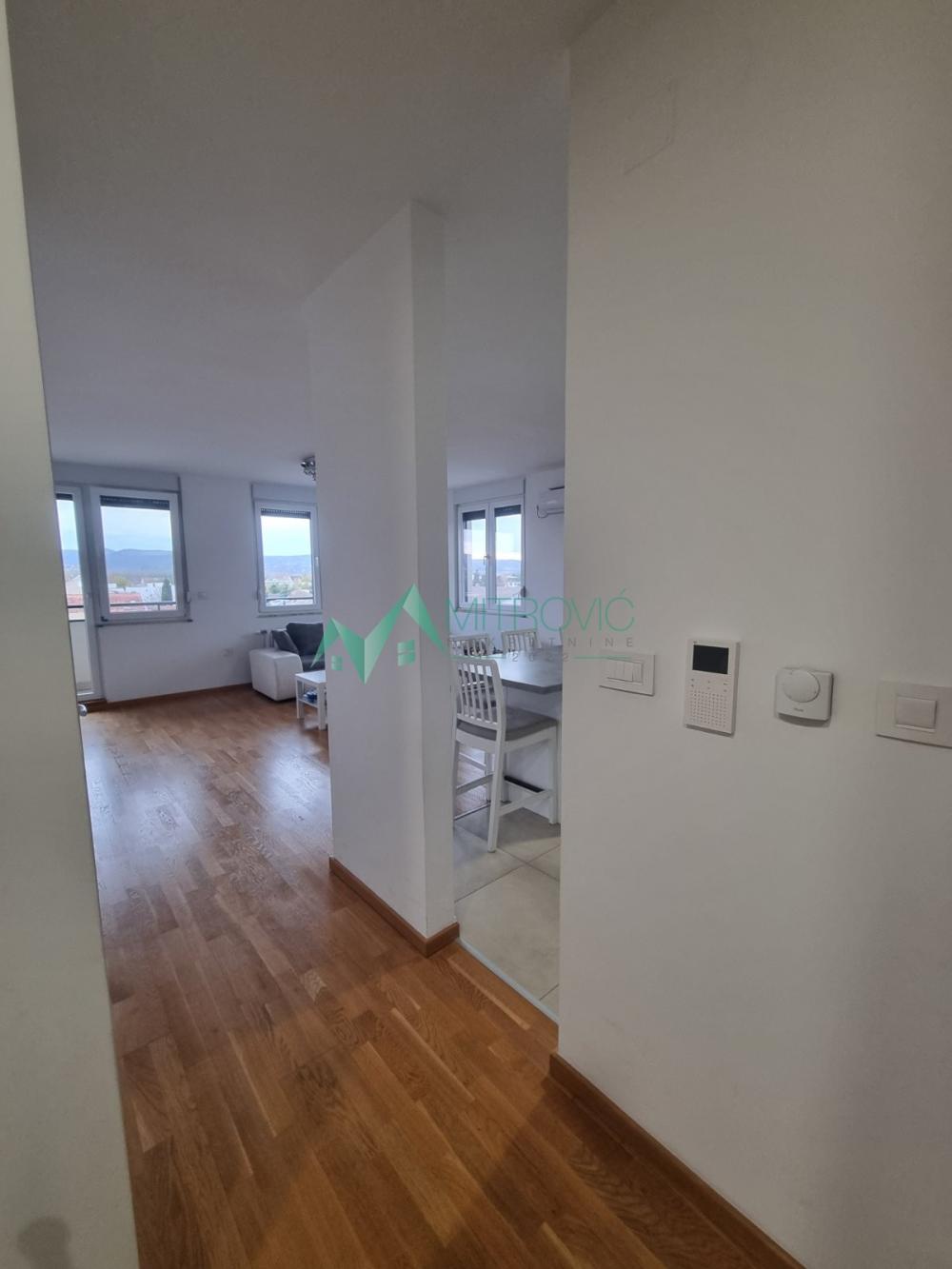 Slika 6 - Porodičan stan 82m2 - Bulevar Patrijarha Pavla 