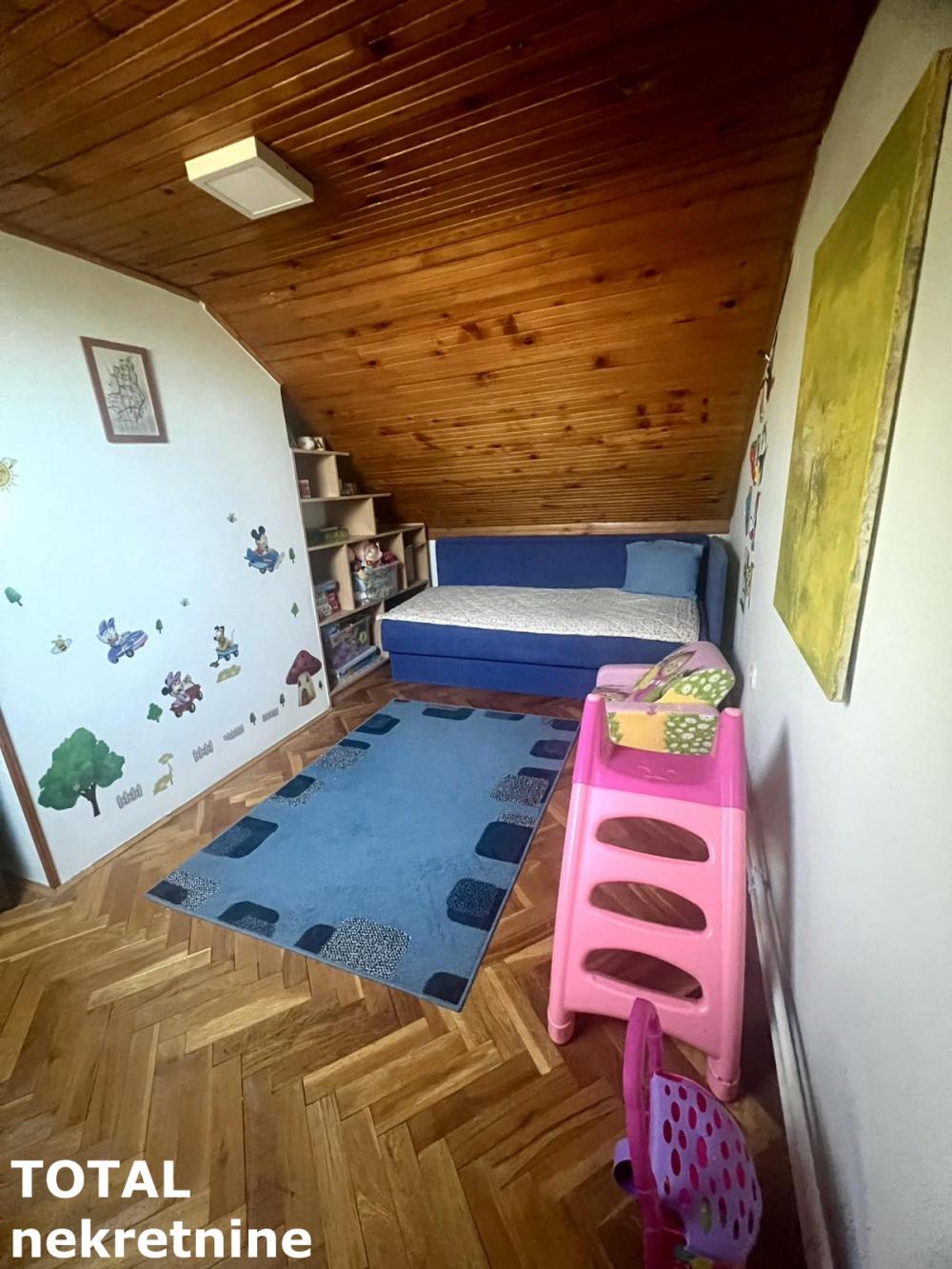 Slika 4 - Stan,NOVI SAD,NOVO NASELJE - SAVINA,kv: 100.00, € 180000, ID: 1102322