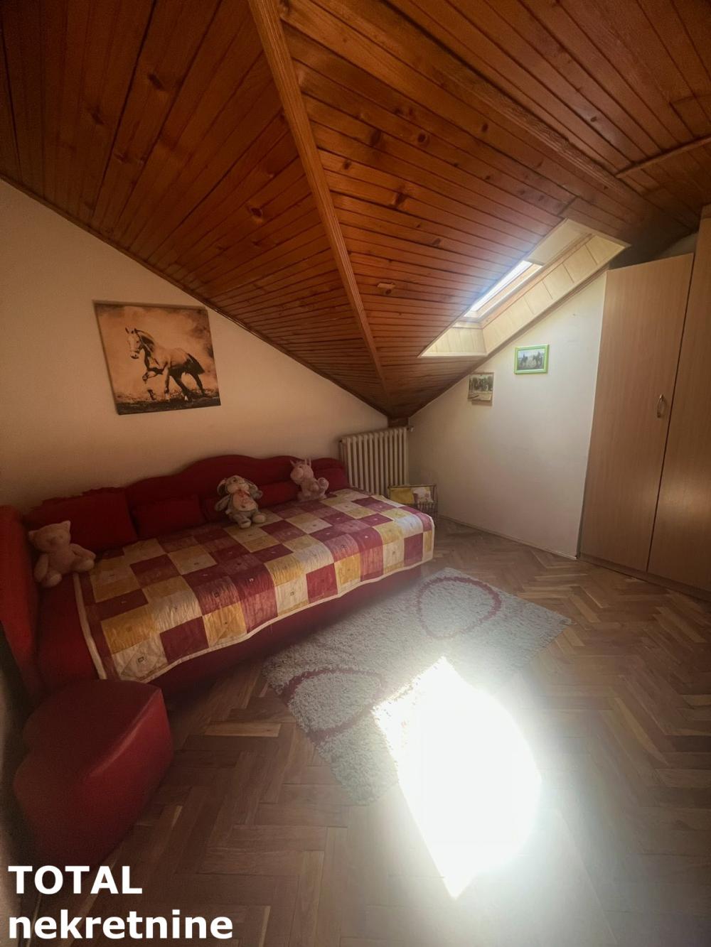 Slika 8 - Stan,NOVI SAD,NOVO NASELJE - SAVINA,kv: 100.00, € 180000, ID: 1102322