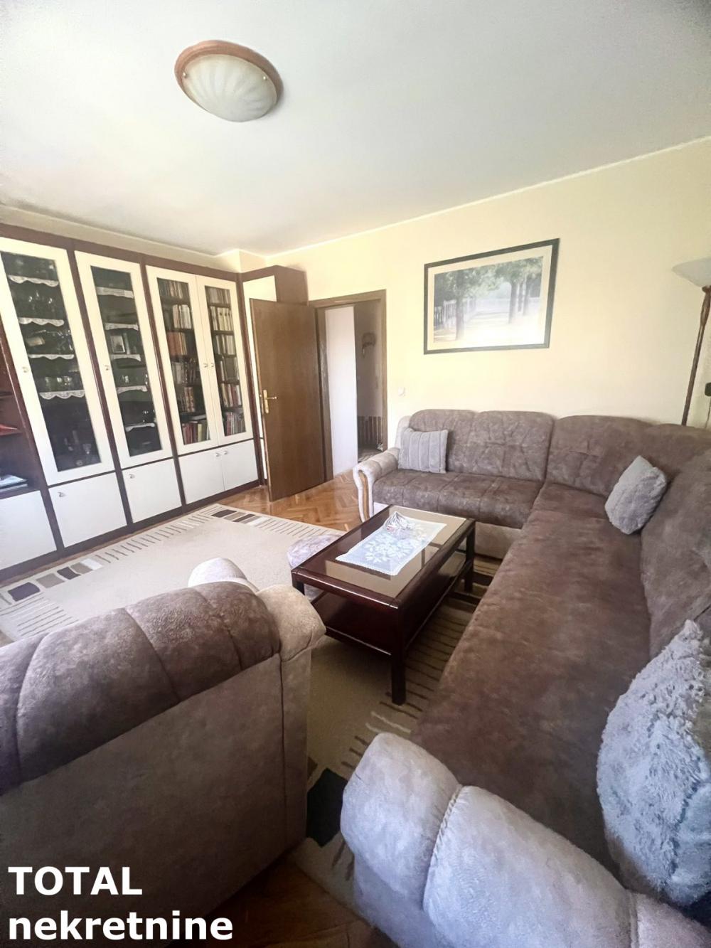 Slika 2 - Stan,NOVI SAD,NOVO NASELJE - SAVINA,kv: 100.00, € 180000, ID: 1102322
