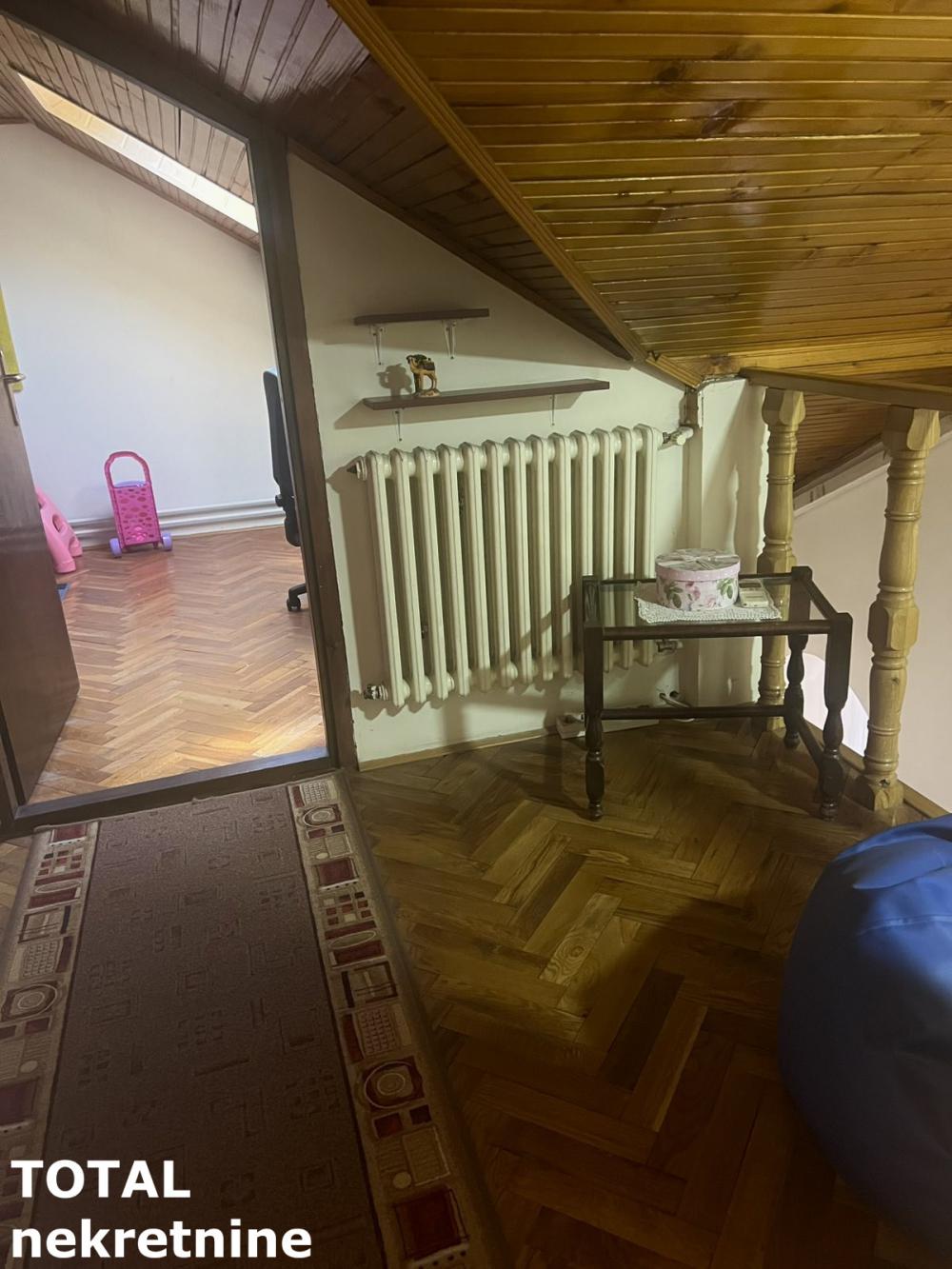 Slika 10 - Stan,NOVI SAD,NOVO NASELJE - SAVINA,kv: 100.00, € 180000, ID: 1102322