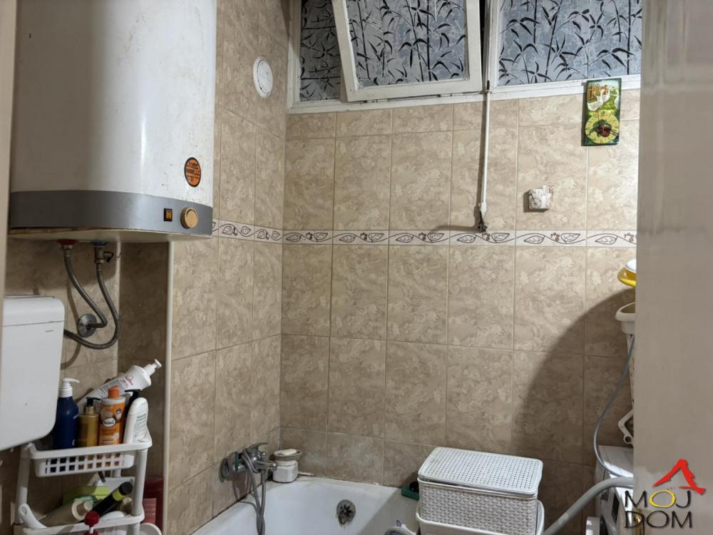 Slika 6 - Stan,NOVI SAD,DETELINARA,kv: 53, € 128750, ID: 1032231