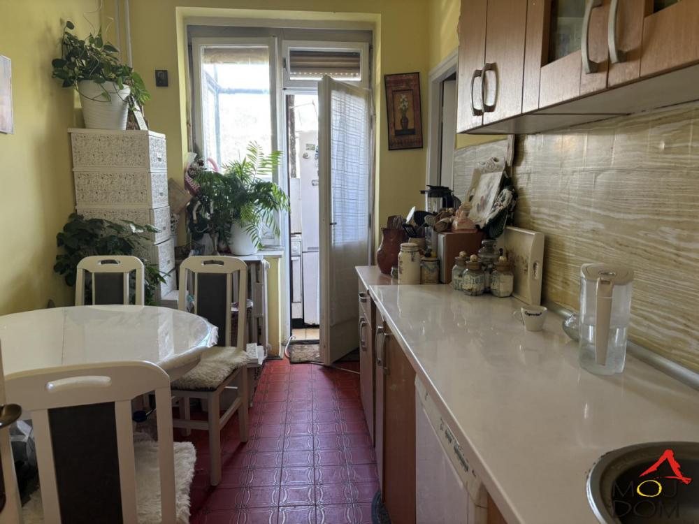 Slika 4 - Stan,NOVI SAD,DETELINARA,kv: 53, € 128750, ID: 1032231