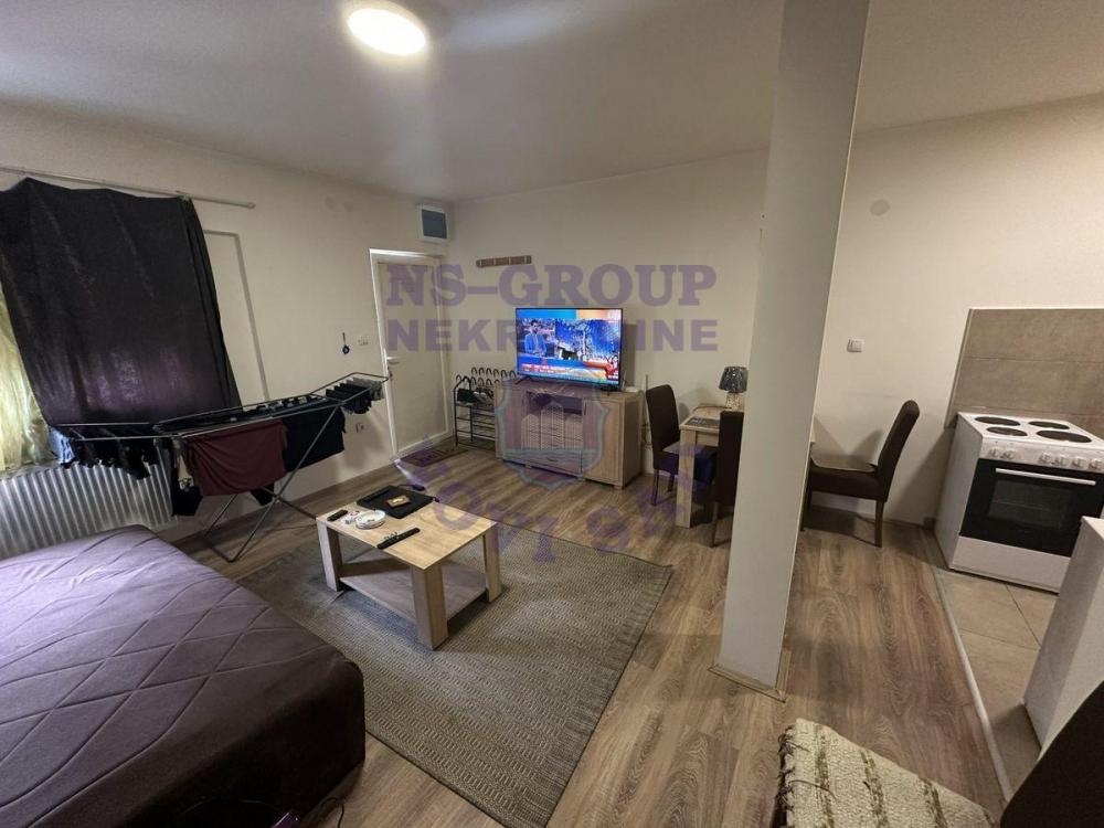 Slika 1 - Jednosoban, 27m2, Adice Novi Sad