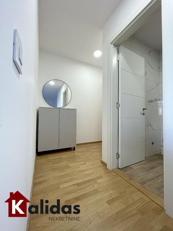 Slika 8 - Stan,NOVI SAD,TELEP,kv: 39, € 124000, ID: 1008774