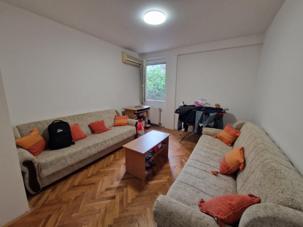 Slika 4 - Dvosoban, 44m2, Bulevar oslobođenja Novi Sad, sa terasom, ima lift