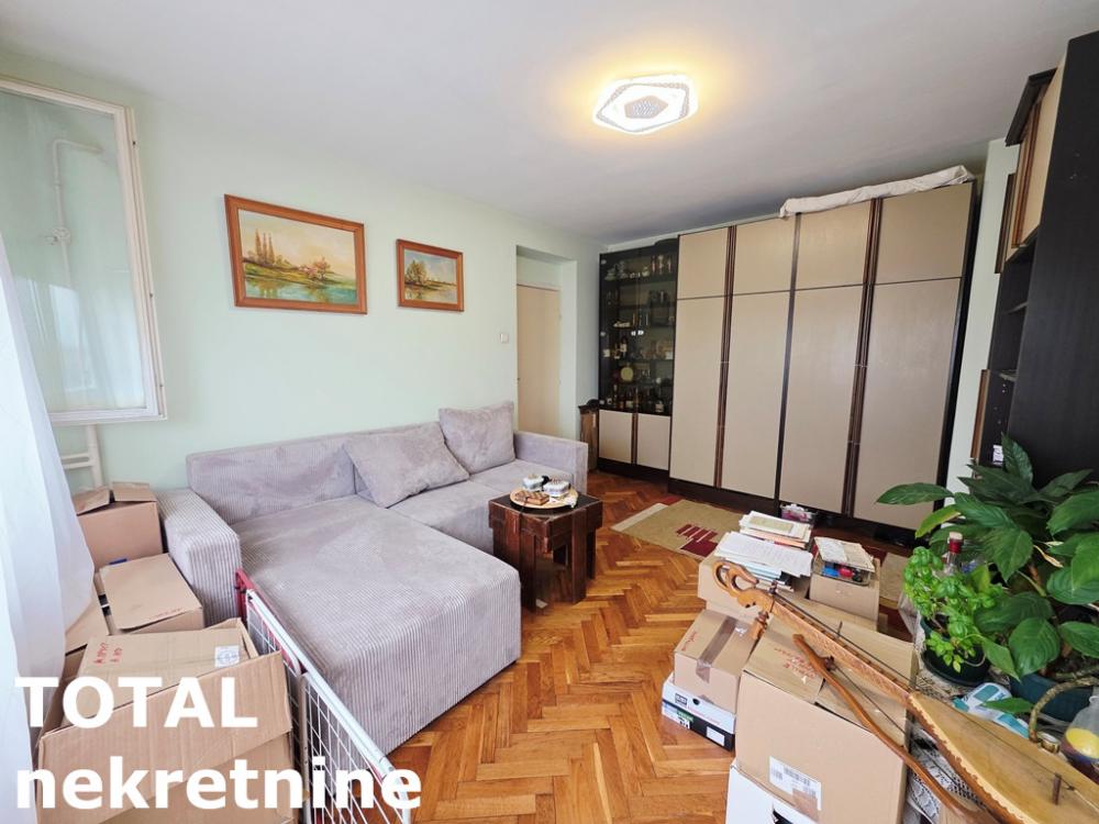 Slika 1 - Stan,NOVI SAD,ZELEZNICKA STANICA,kv: 70.00, € 170000, ID: 1102458
