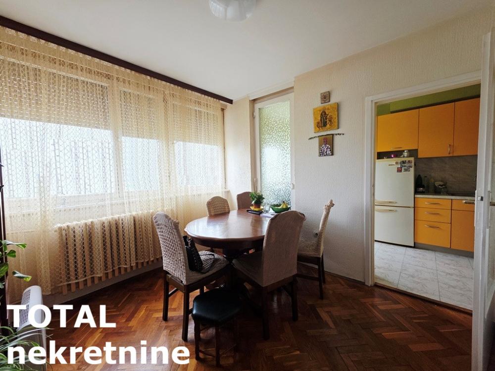 Slika 3 - Stan,NOVI SAD,ZELEZNICKA STANICA,kv: 70.00, € 170000, ID: 1102458