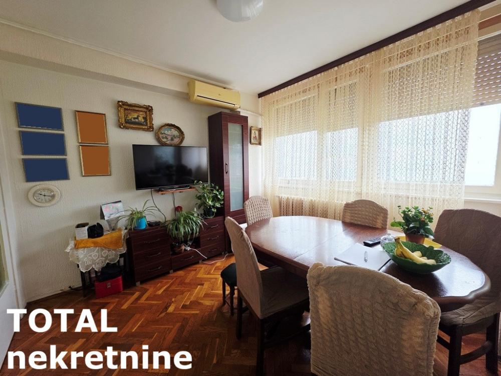 Slika 4 - Stan,NOVI SAD,ZELEZNICKA STANICA,kv: 70.00, € 170000, ID: 1102458