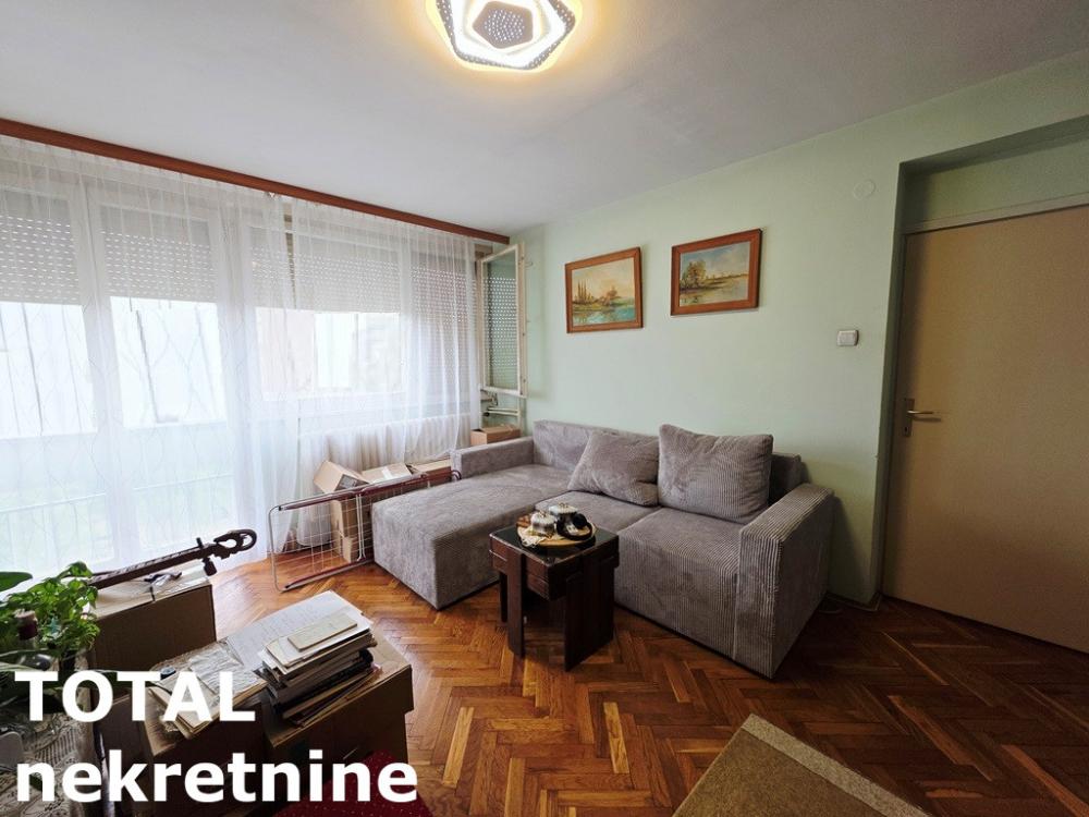 Slika 2 - Stan,NOVI SAD,ZELEZNICKA STANICA,kv: 70.00, € 170000, ID: 1102458