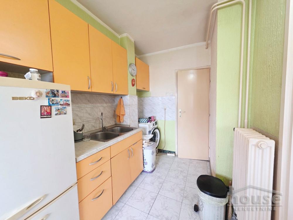 Slika 7 - Stan,NOVI SAD,ZELEZNICKA STANICA,kv: 70.00, € 170000, ID: 1065610
