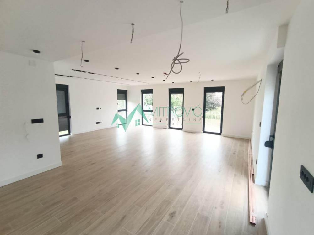 Glavna slika -Petosoban nov stan u dva nivoa 205m2 - Telep 