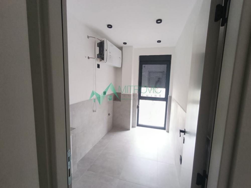 Slika 10 - Petosoban nov stan u dva nivoa 205m2 - Telep 