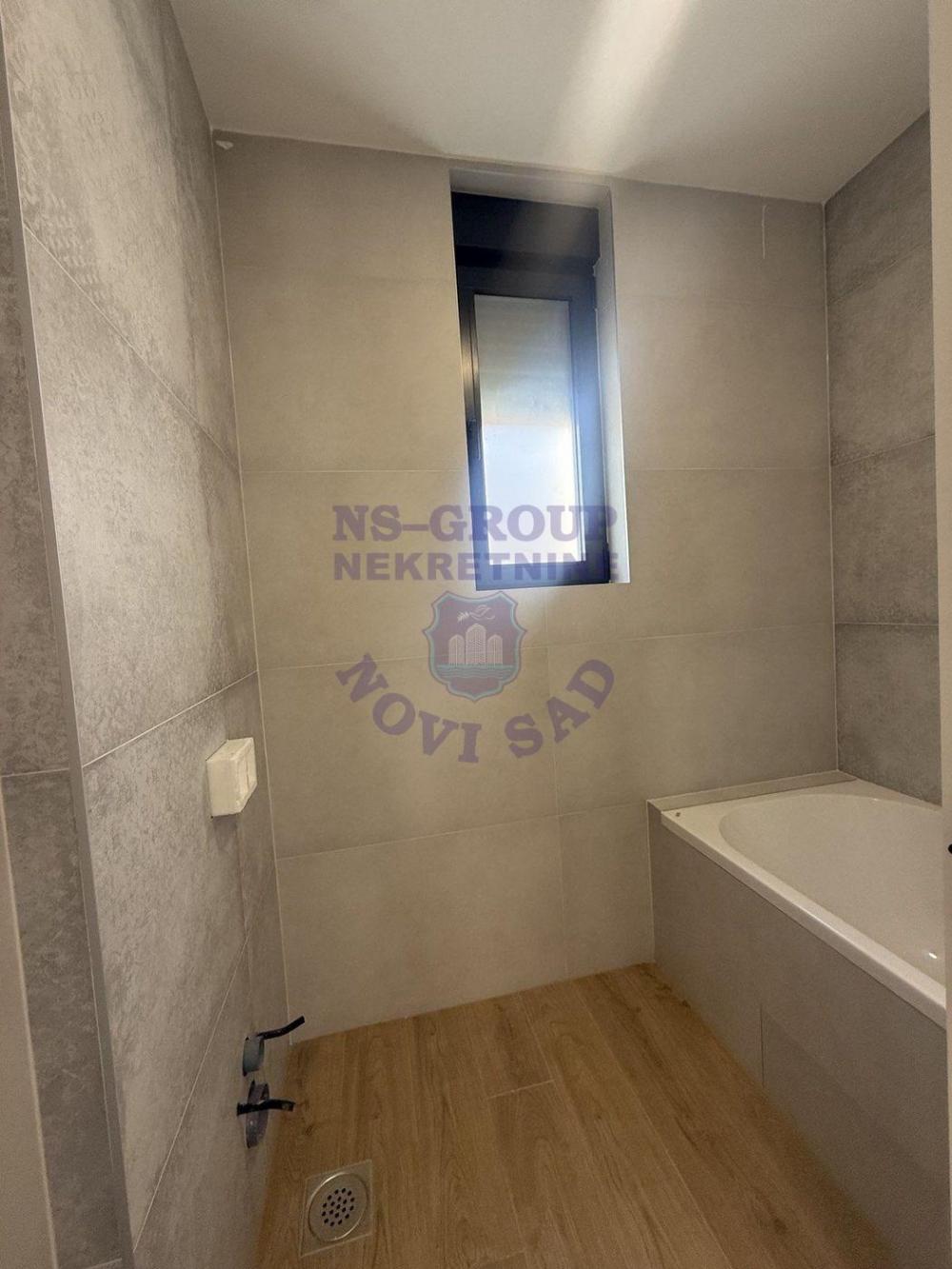 Slika 8 - Petosoban, 136m2, Bulevar Evrope Novi Sad