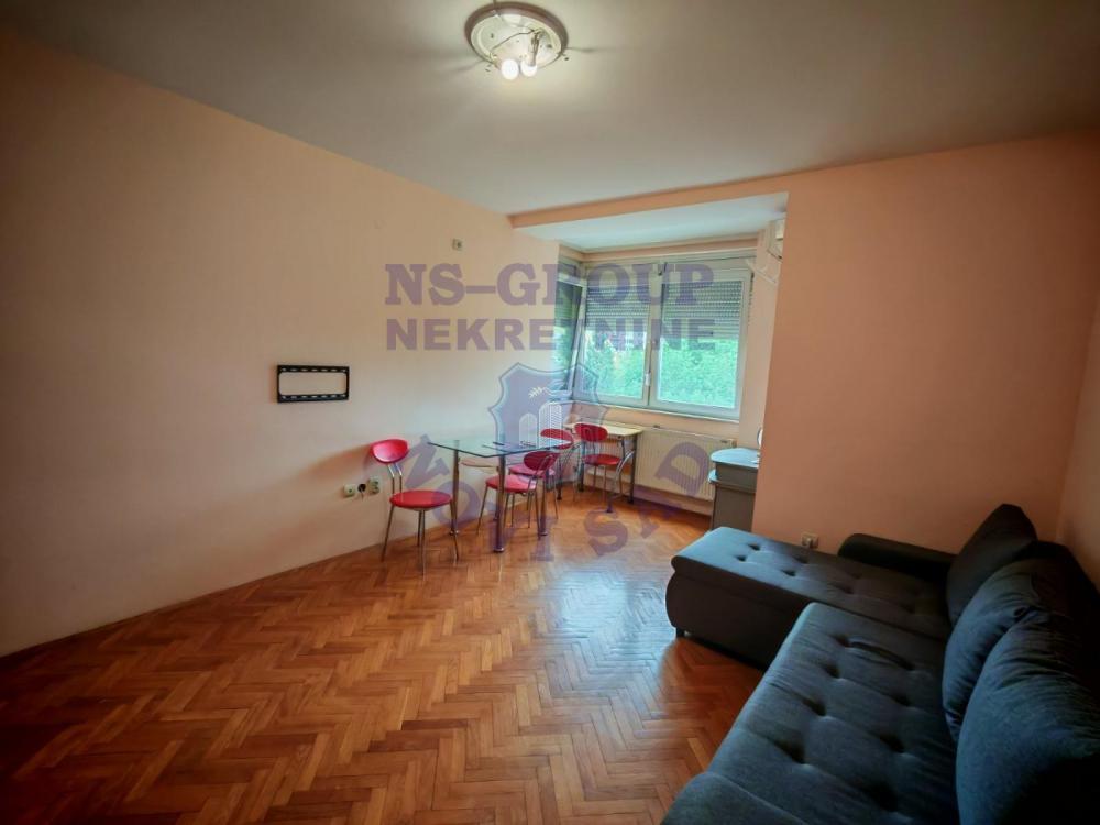 Glavna slika -Jednosoban stan na Grbavici 