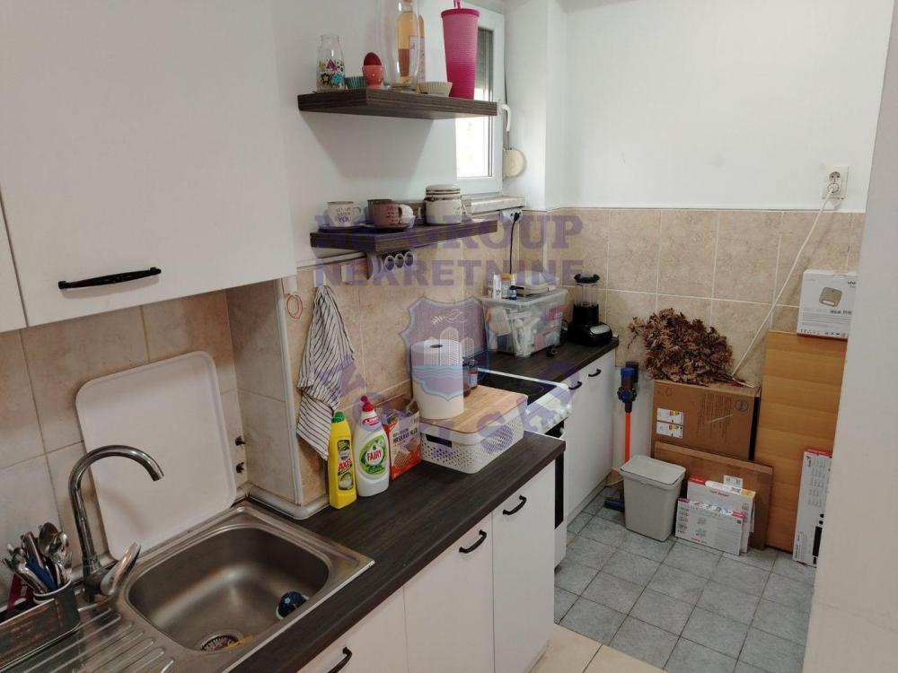 Slika 6 - Na prodaju jednoiposoban stan na Novom Naselju 