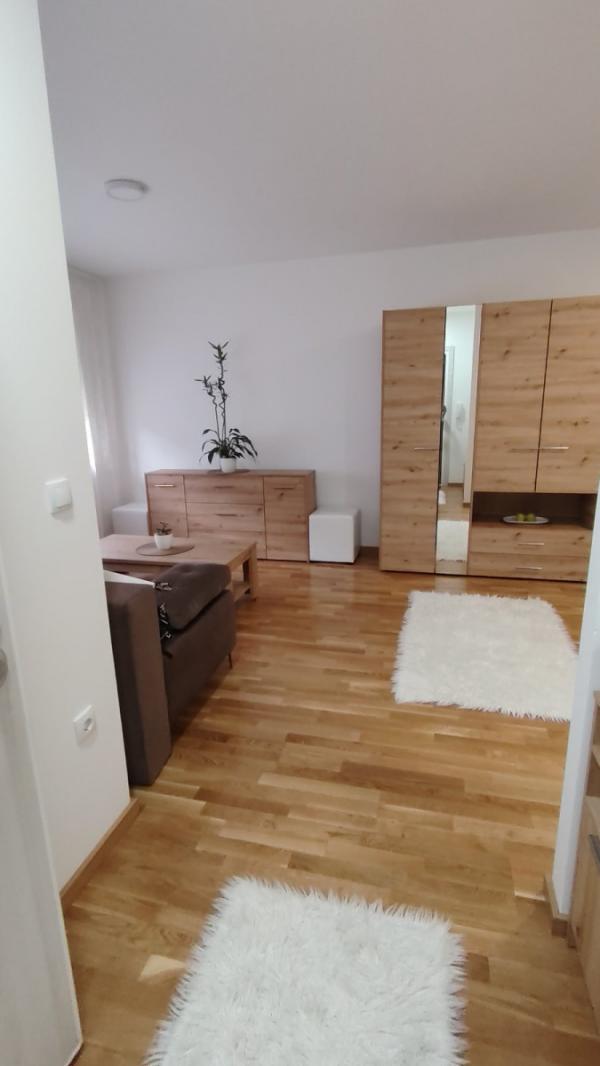 Slika 2 - Stan,NOVI SAD,ADICE,kv: 32.00, € 72600, ID: 1059419