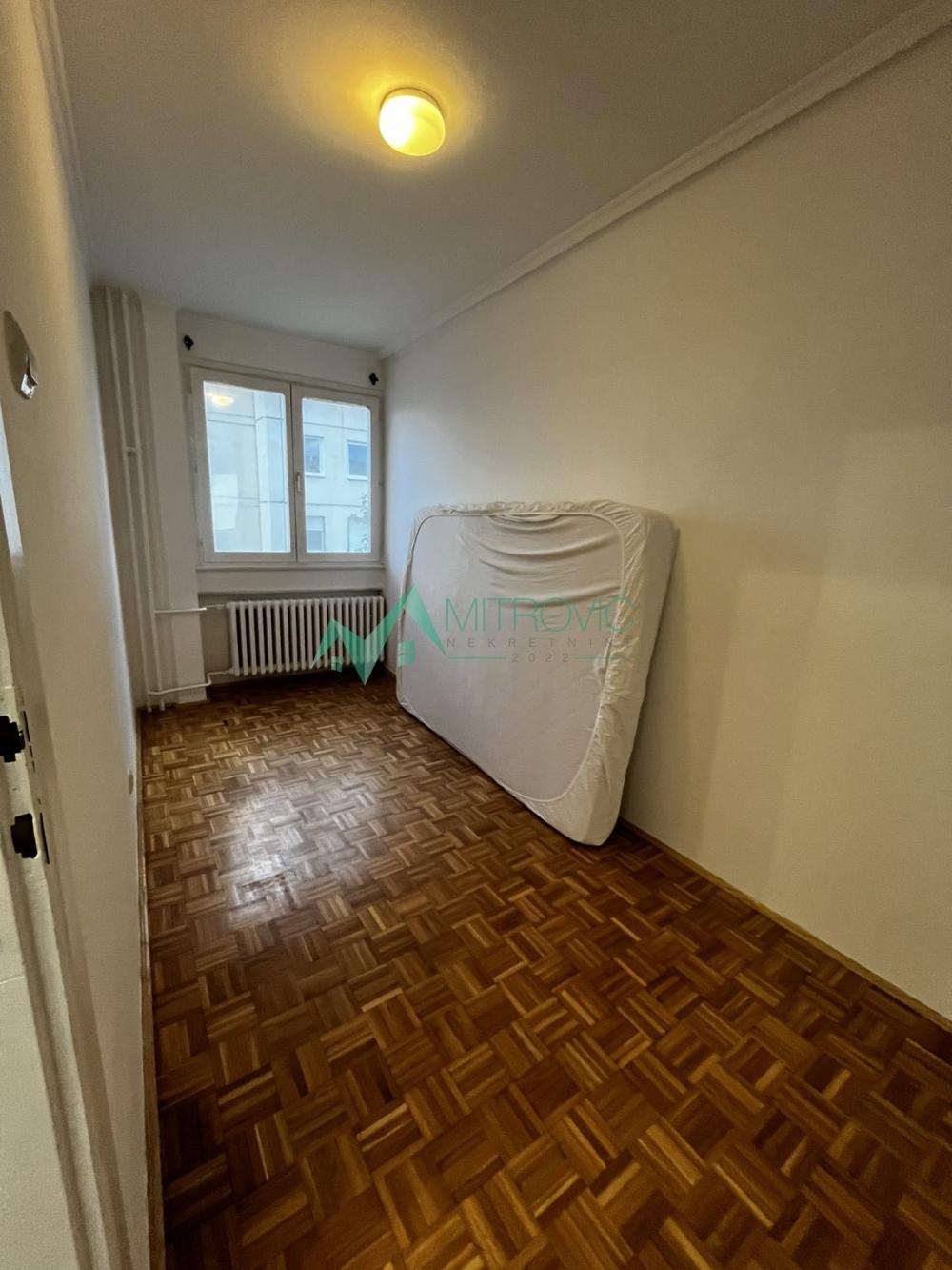 Slika 3 - Prodaje se Dvosoban stan na Bulevaru Oslobodjenja jednoj od najtraženijih lokacija u gradu.
