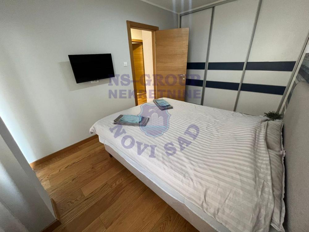 Slika 2 - Dvosoban, 48m2, Novi Sad centar Novi Sad, sa terasom, ima lift