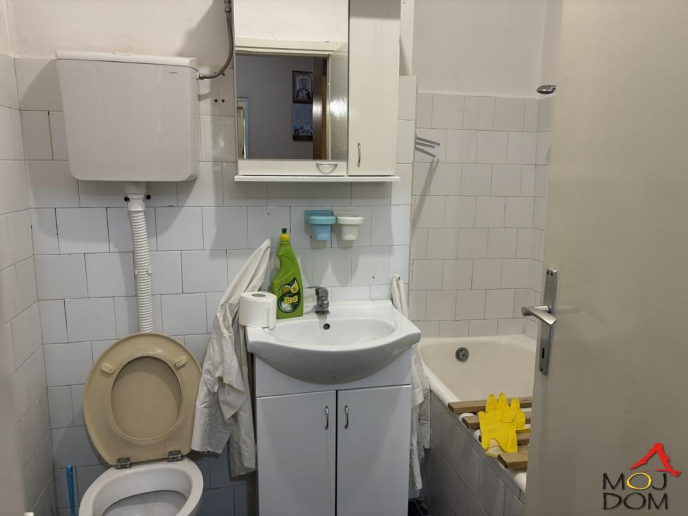 Slika 9 - Stan,NOVI SAD,AVIJACIJA,kv: 62, € 141110, ID: 1032241