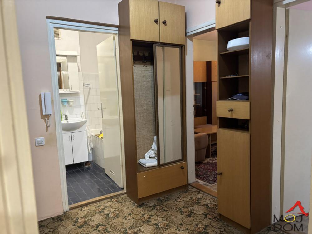 Slika 4 - Stan,NOVI SAD,AVIJACIJA,kv: 62, € 141110, ID: 1032241