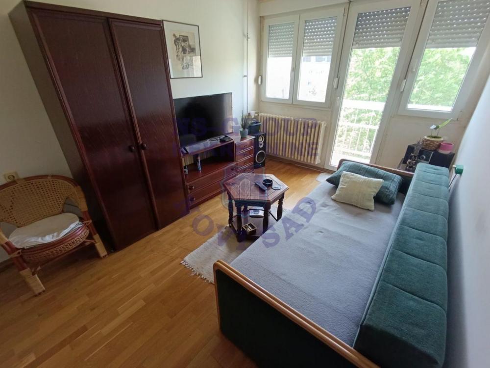 Slika 3 - Dvoiposoban, 60m2, Nova Detelinara Novi Sad, sa terasom