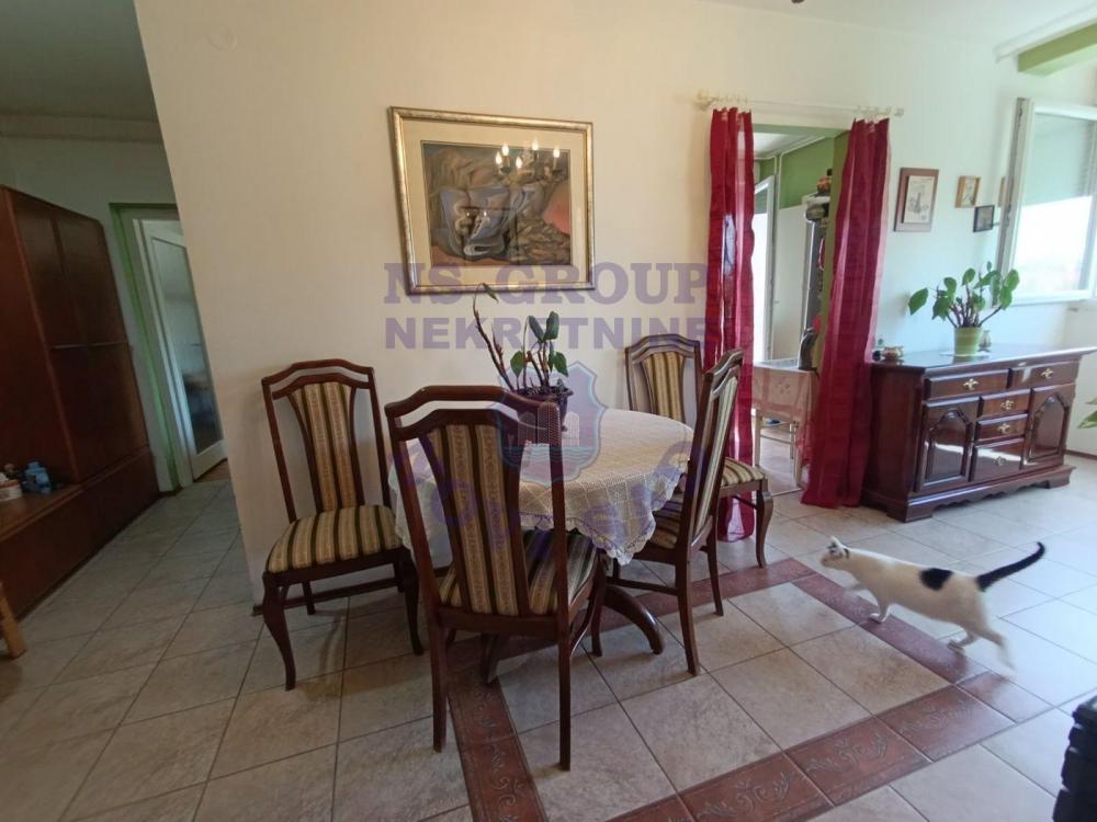 Slika 10 - Dvoiposoban, 60m2, Nova Detelinara Novi Sad, sa terasom