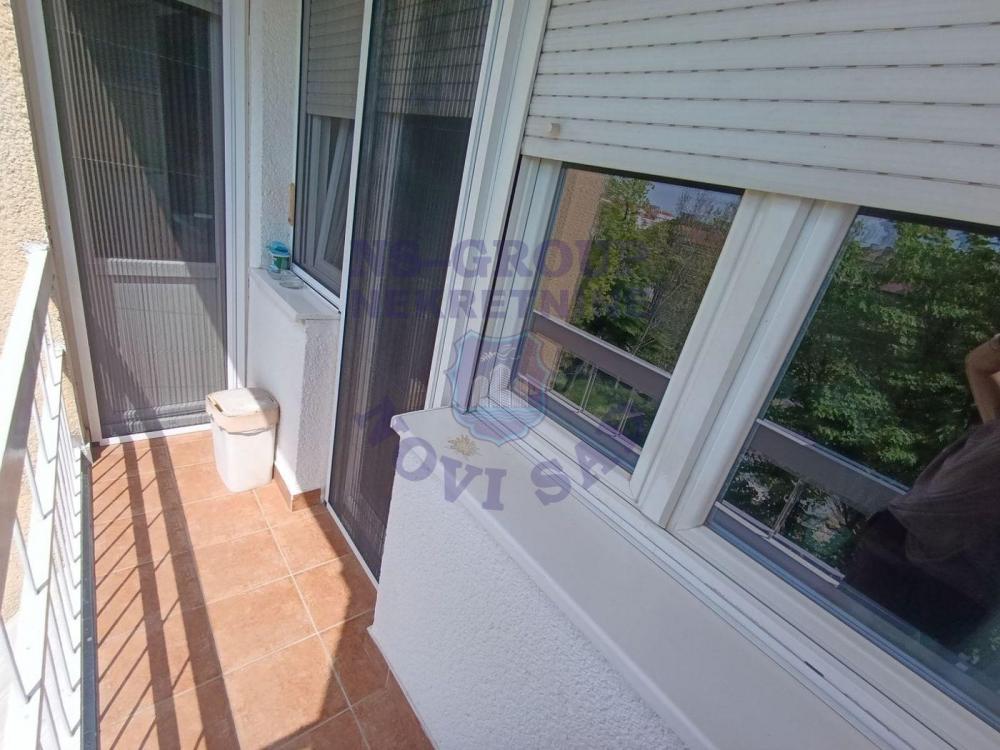 Slika 0 - Dvoiposoban, 60m2, Nova Detelinara Novi Sad, sa terasom