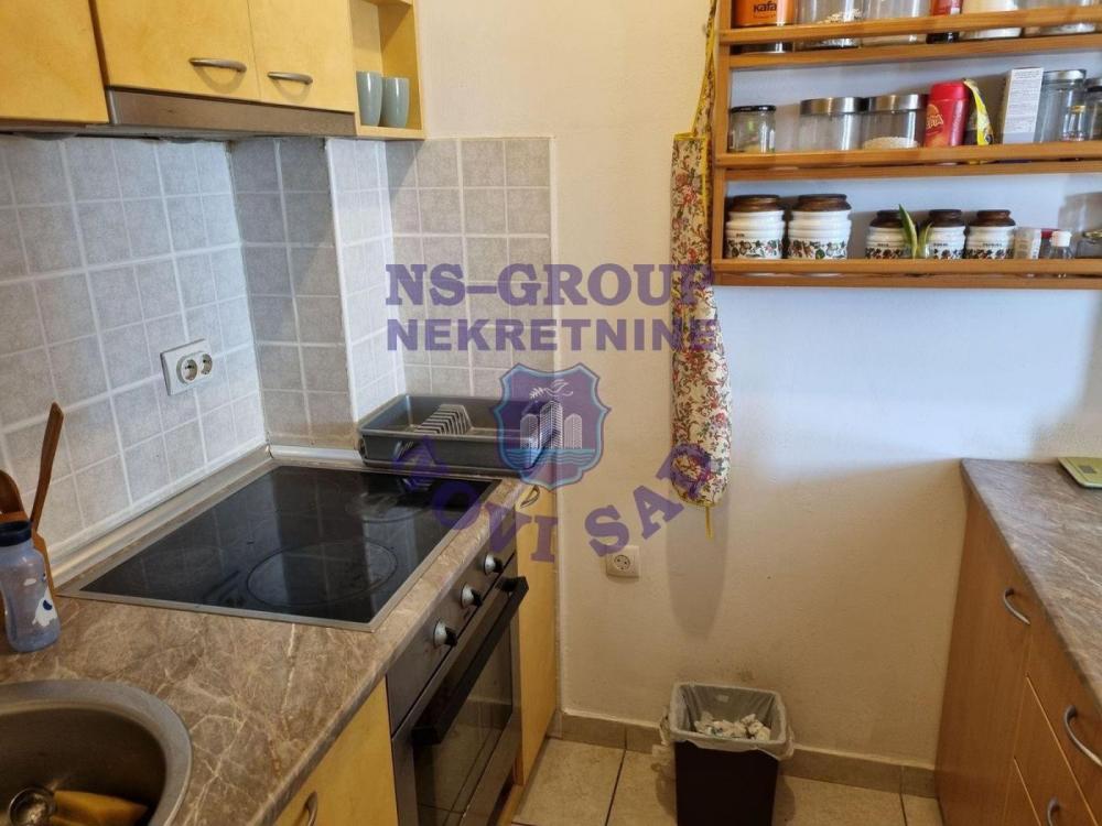 Slika 0 - Prodaja stana, 46m2, Grbavica Novi Sad, sa terasom, ima lift