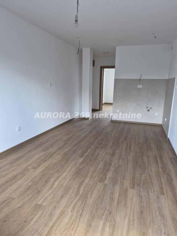 Slika 9 - MIŠELUK, NOVI SAD. NOV, USELJIV, JEDNOIPOSOBAN 31m2