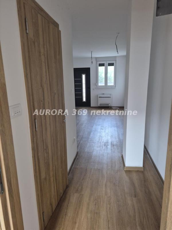 Slika 6 - MIŠELUK, NOVI SAD. NOV, USELJIV, JEDNOIPOSOBAN 31m2