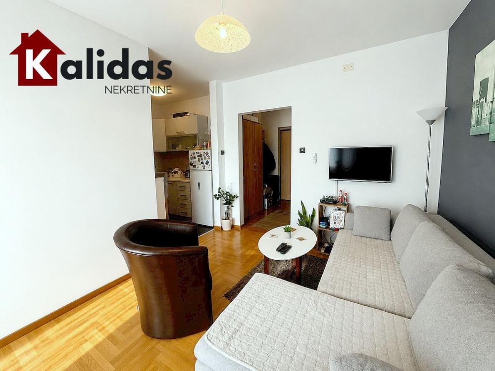 Slika 2 - Stan,NOVI SAD,CARA DUŠANA,kv: 36, € 129470, ID: 1008778