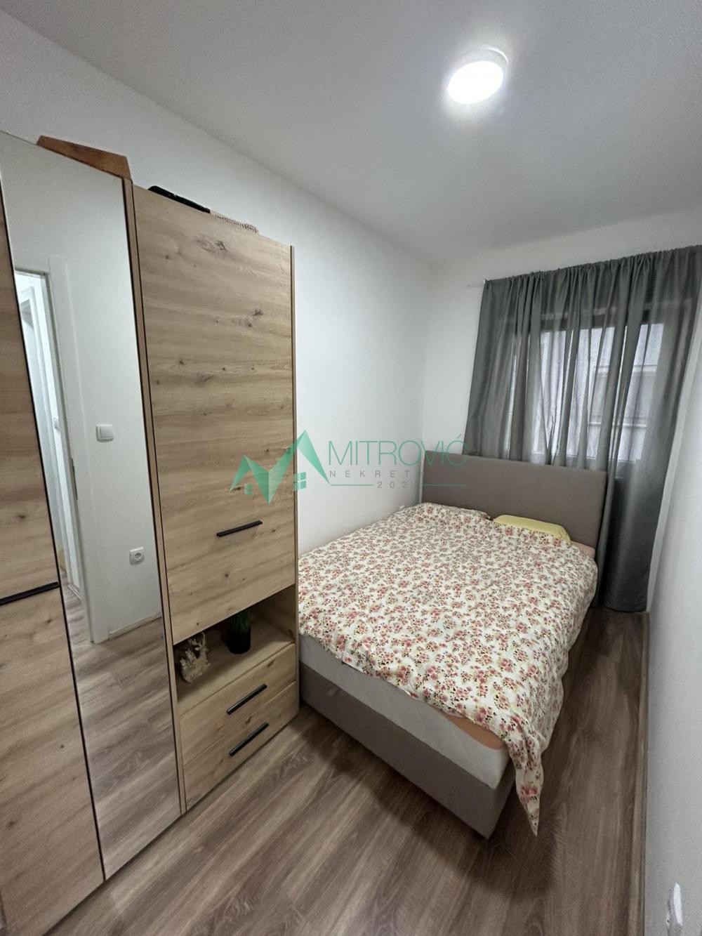 Slika 2 - Jednoiposoban, 27m2, Kamenjar Novi Sad