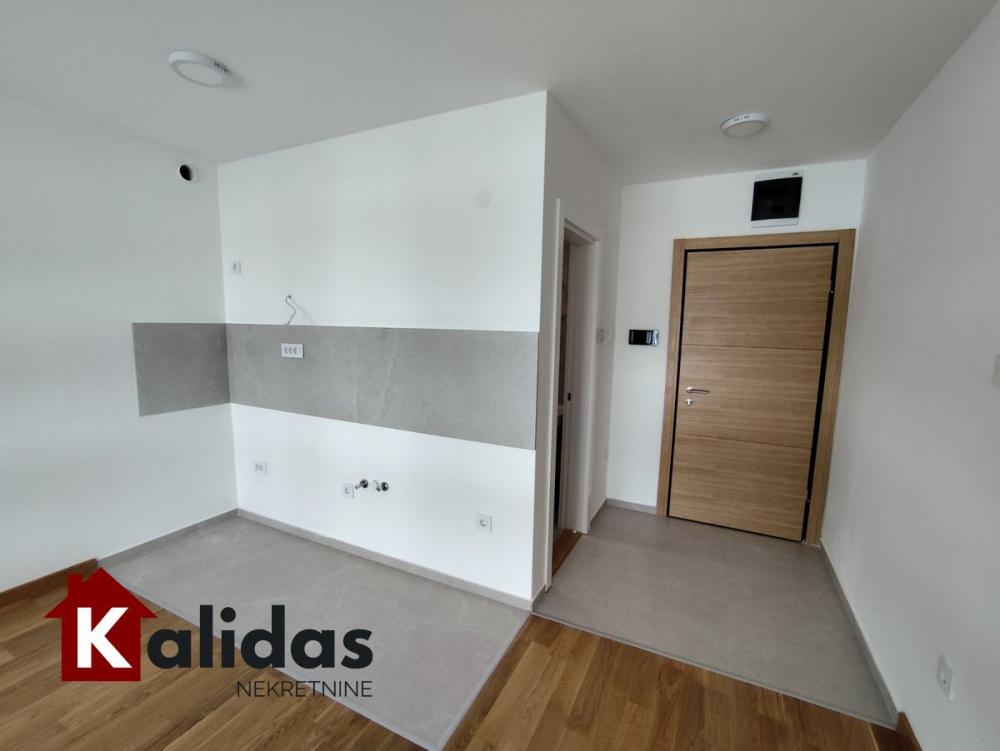 Slika 1 - Stan,NOVI SAD,TELEP,kv: 25, € 97850, ID: 1008779