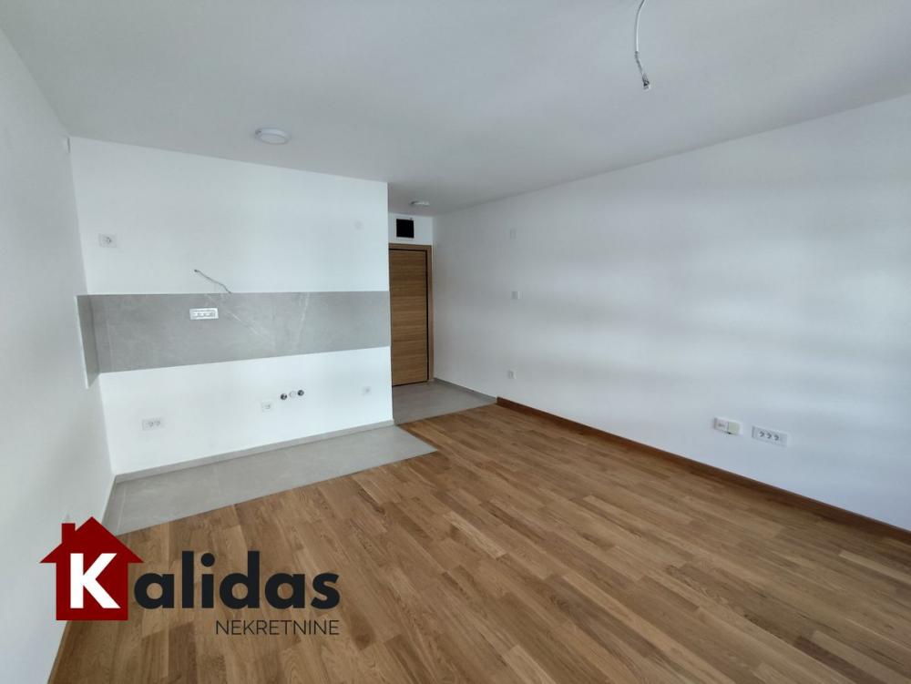 Slika 2 - Stan,NOVI SAD,TELEP,kv: 25, € 97850, ID: 1008779