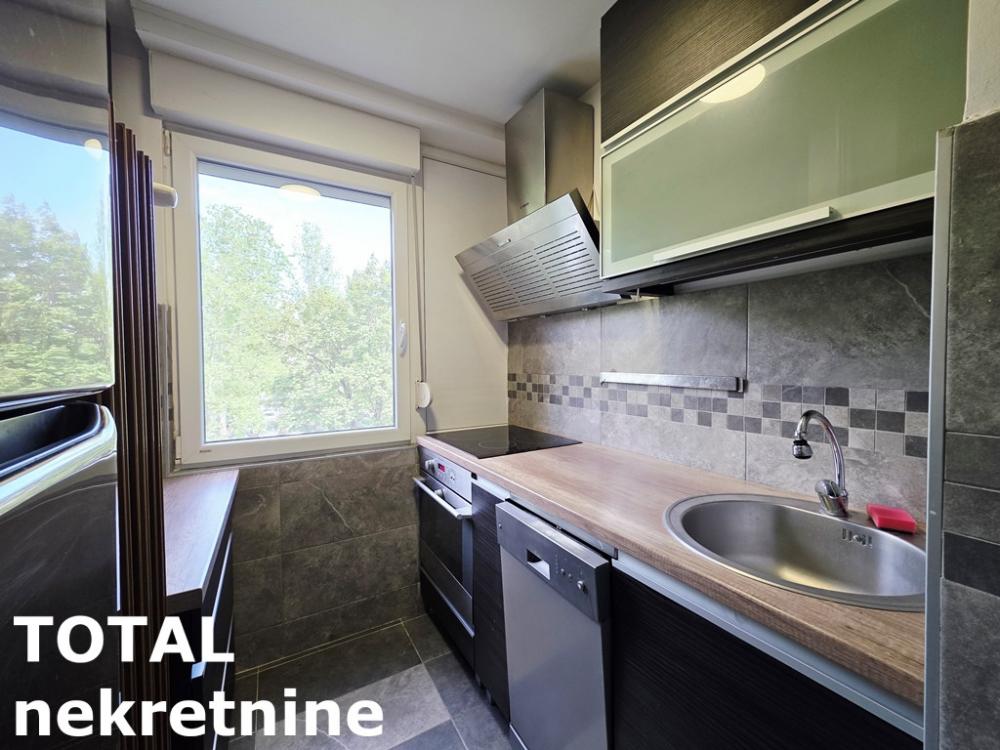 Slika 7 - Stan,NOVI SAD,LIMAN 4,kv: 52.00, € 180000, ID: 1102616