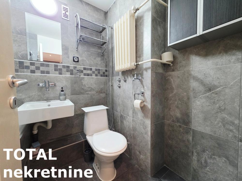 Slika 11 - Stan,NOVI SAD,LIMAN 4,kv: 52.00, € 180000, ID: 1102616